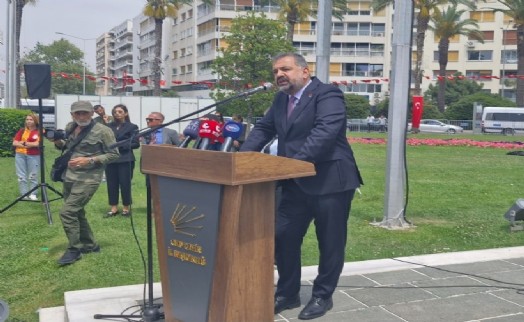 CHP'li Aslanoğlu 'alternatif' törende seslendi: 'Haramilerin saltanatını adım adım yıkacağız!'