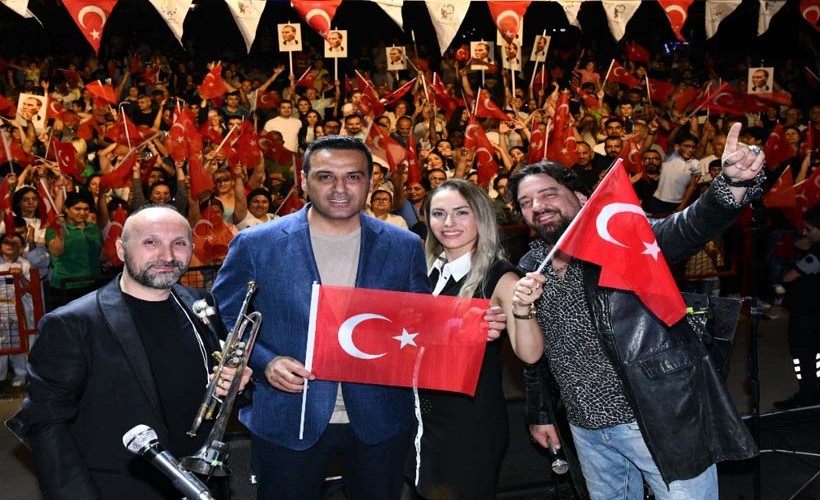 Çiğli Belediyesi 19 Mayıs'ı kutladı