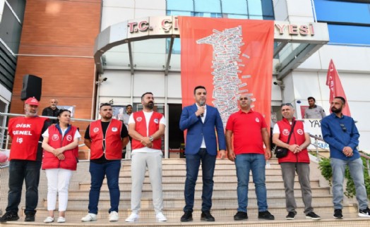 Çiğli'de coşkulu 1 Mayıs kutlaması