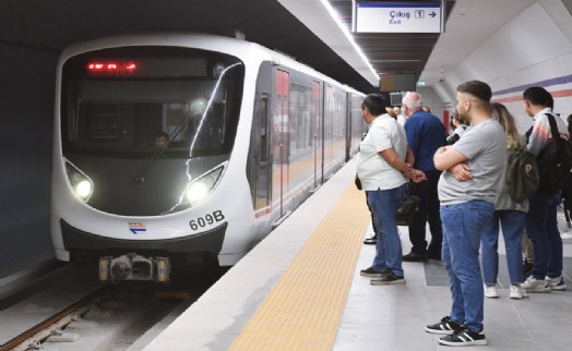 İzmir Metrosu 24 yaşında