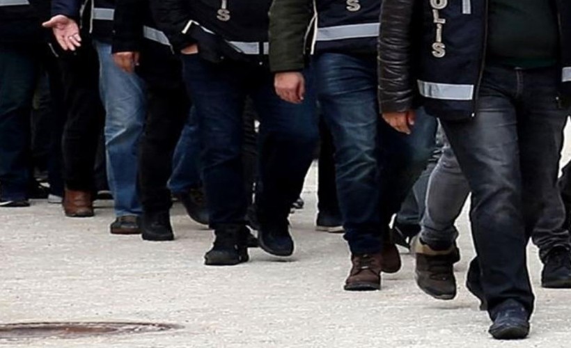 İzmir dahil 49 ilde Mahzen-40 operasyonları! 127 şüpheli yakalandı