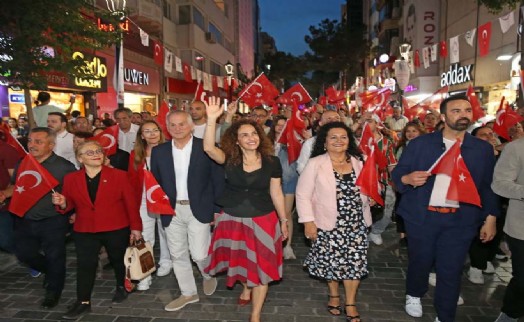 Karşıyaka'da 19 Mayıs'a muhteşem kutlama!