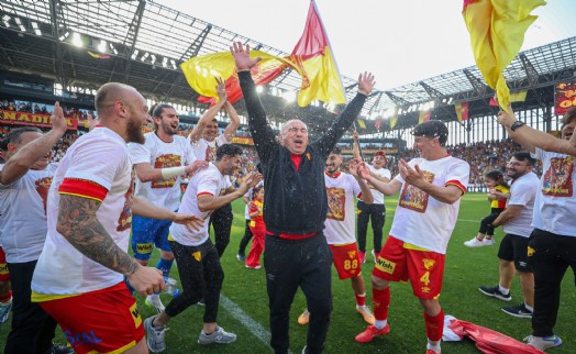Kural değişti, Göztepe Süper Lig'e geldi
