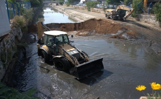 Manda Çayı'nda temizlik seferberliği