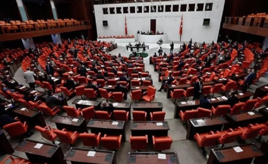 Meclis Başkanlığı Kürtçeye dair talebi 'Anayasaya aykırı' buldu