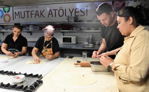 Mutfak Atölyesi'nde mantı eğitimi