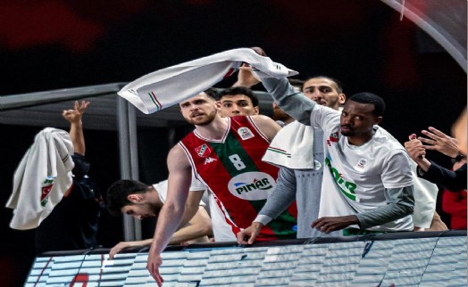 Pınar Karşıyaka müthiş bitirdi