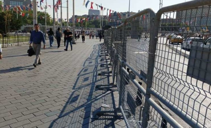 Taksim'e 'Gezi Parkı' ablukası: Park ve Anıt çevresi kapatıldı