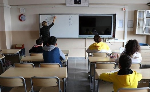 Yeni müfredata onay geldi, eğitimciler tepkili: ‘Meşruiyeti yoktur'