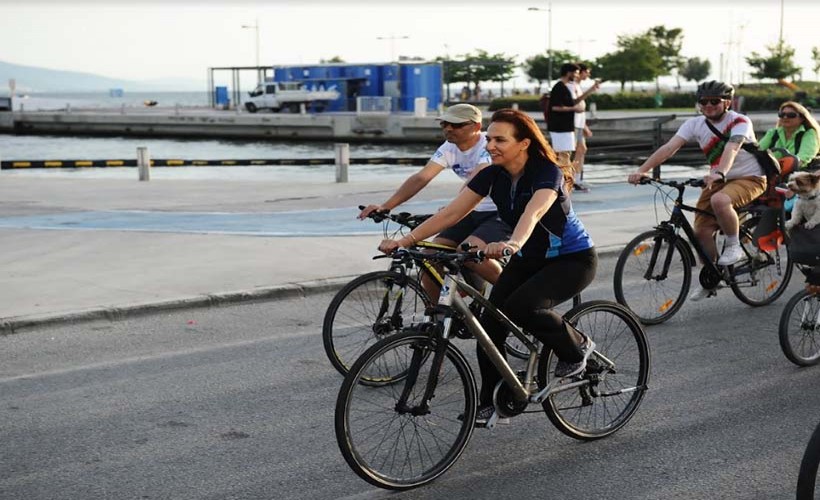 Başkan Ünsal, toplumsal farkındalık için pedal çevirdi: Bisiklet kullanımını artırmalıyız