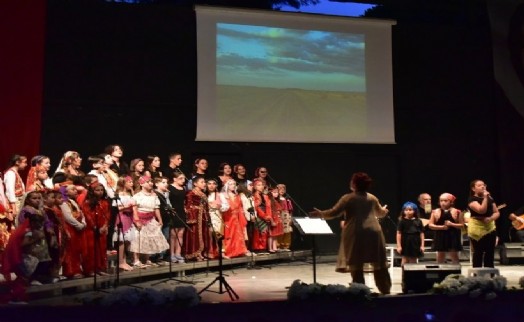 Bornova'da unutulmaz türkü gecesi