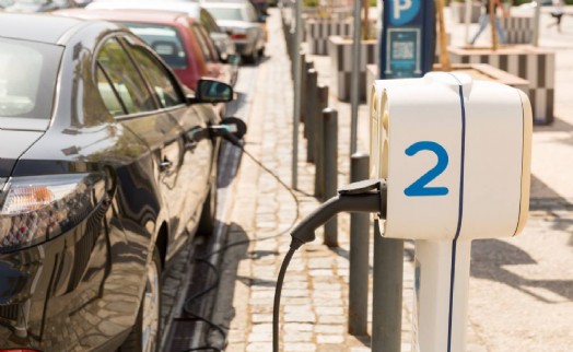 Bornova'ya şarj istasyonları geliyor