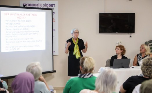 Buca'da Alzheimer seminerine büyük ilgi