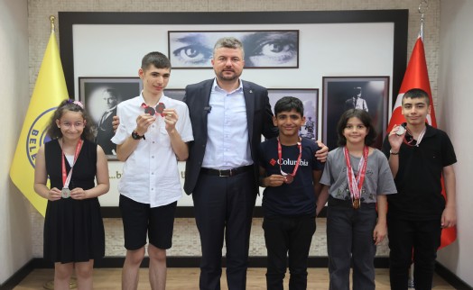 Buca'nın özel çocukları Başkan Duman'ı ziyaret etti