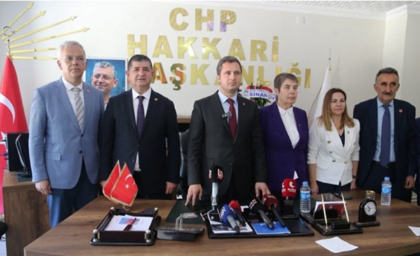 CHP heyeti Hakkari'de: Kayyum AK Parti'nin belediyelere çökme projesidir