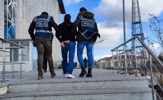 Gediz'de hırsızlığa 3 tutuklama