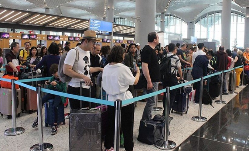 Havalimanlarında 'elle arama şartı' kararı: İzin vermeyen yolcu uçağa alınmayacak