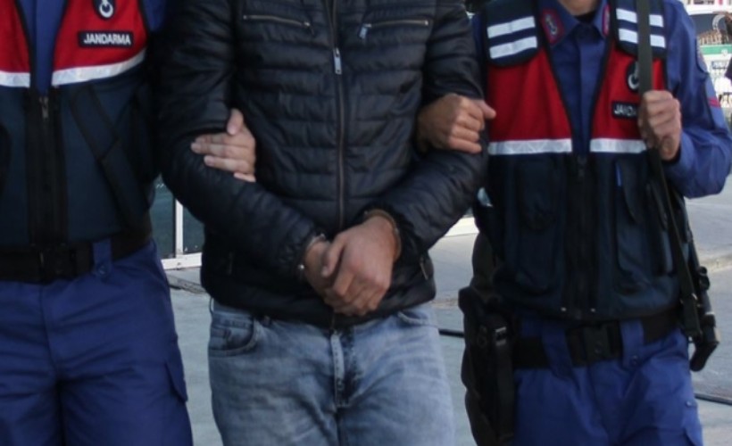 İzmir'de jandarmadan uyuşturucu operasyonları: 9 şüpheli tutuklandı