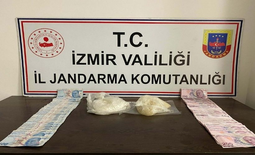 İzmir'de uyuşturucu operasyonu: 1,5 kilo metanfetamin ele geçirildi