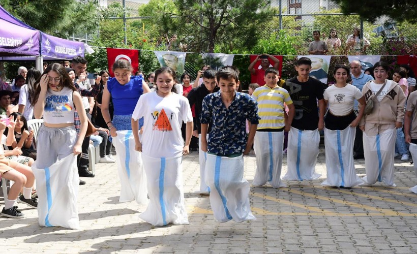 Karabağlar’da 'Neşeli Sokaklar Mutlu Çocuklar Şenlikleri' başlıyor!