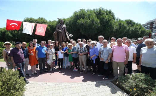 Karşıyaka, Nazım Hikmet'i unutmadı