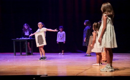 Karşıyaka'da tiyatronun yeni yıldızları yetişecek