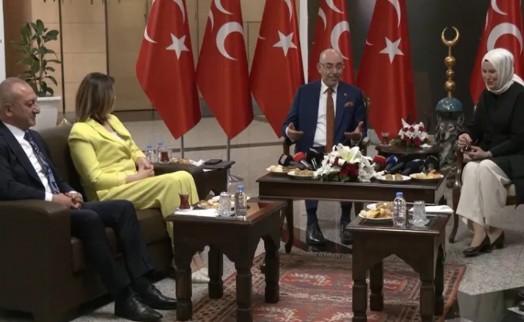 MHP heyetinden AK Partililere ‘ikram' esprisi: Tatmazsanız çıkın yapacağız