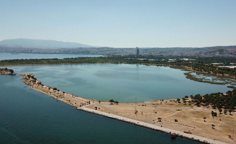 'Zemin çöküyor, önlem alınmazsa İzmir'i su basacak'