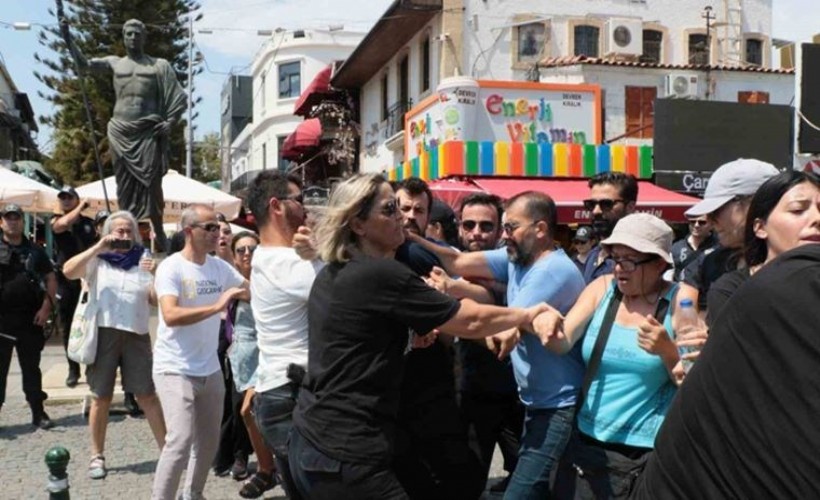 Antalya'da LGBT eylemine müdahale: 4 kişi gözaltına alındı