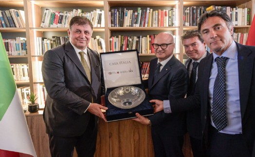 Başkan Tugay'dan İtalya Evi ziyareti