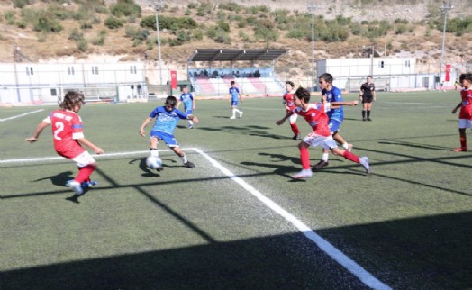 Bayraklı'da U-12 Cup Futbol Turnuvası heyecanı