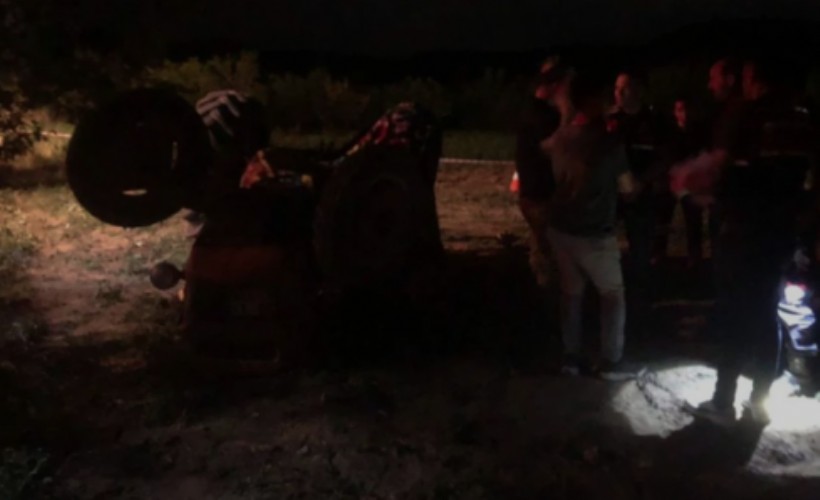 Denizli'de devrilen traktörün altında kalan çiftçi öldü