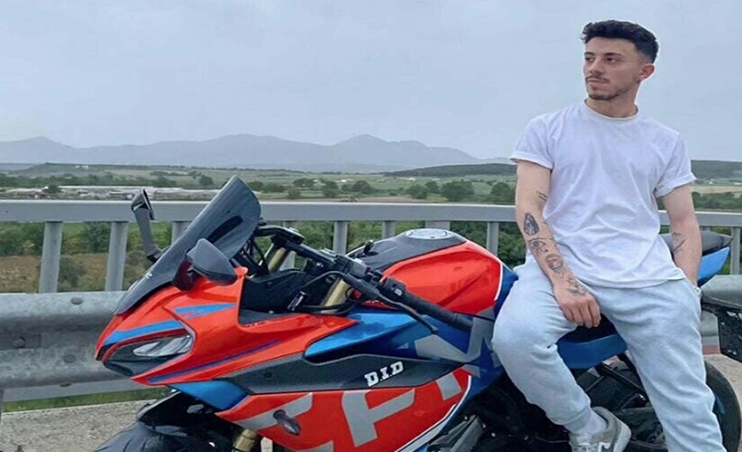 İstinat duvarına çarpan motosikletlin sürücüsü Ahmet, hayatını kaybetti