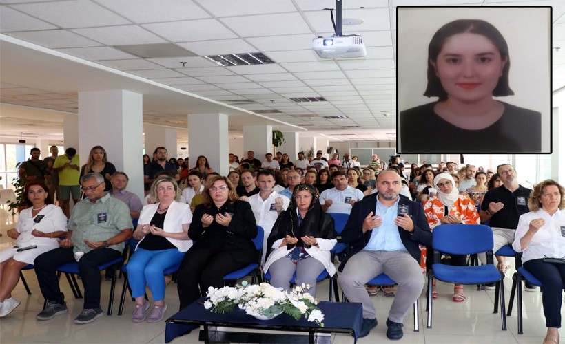 İzmir'de yoldaki akıma kapılarak ölen Özge Ceren için anma töreni