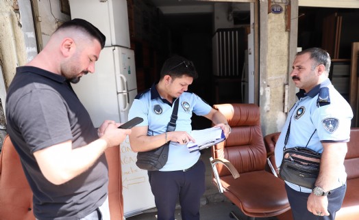 Konak zabıtasından İkiçeşmelik'te sıkı denetim