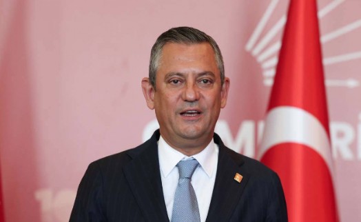 Özgür Özel, Fransa'daki Sol İttifak'ın seçim zaferini kutladı