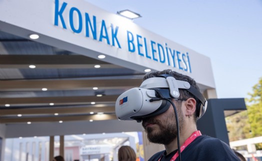 93. İEF'de Konak rüzgarı