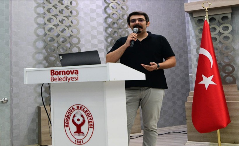 Bornova’da muhtarlara Kent Konseyi semineri