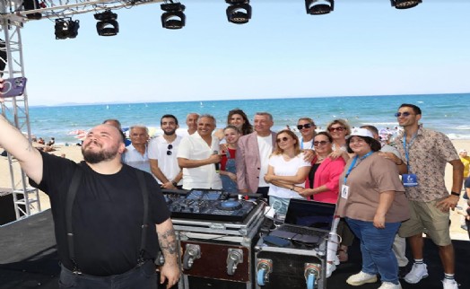 Güzelbahçe'de 1. Gençlik Şöleni'nde büyük coşku yaşandı