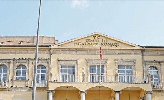 İzmir'de vali yardımcılarının yetki alanları değişti