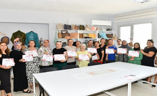 Sasalı'da kadınların el emeği ürünleri sergiye çıktı