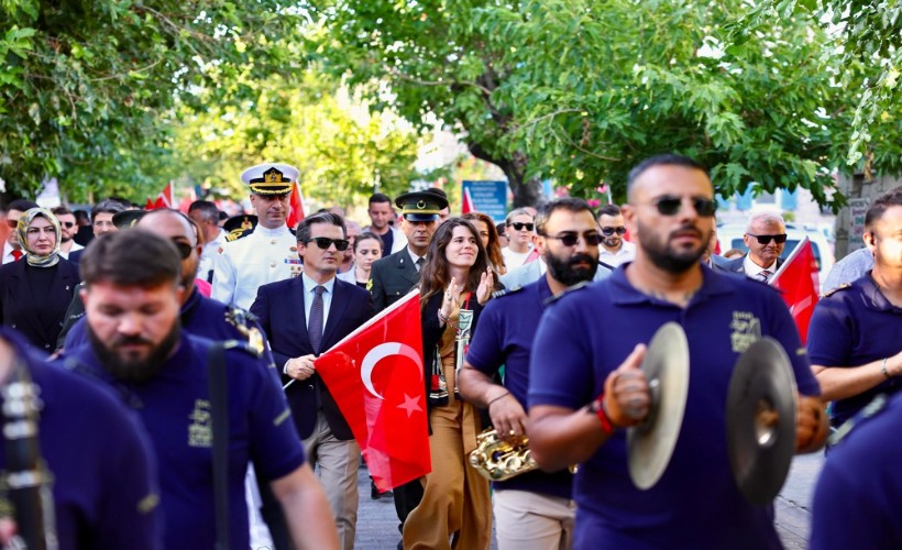 Alaçatı’nın Kurtuluşu’nun 102. yılı coşkuyla kutlandı!