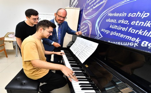 Büyükşehir'in kursuna katıldılar, hayallerindeki üniversiteyi kazandılar