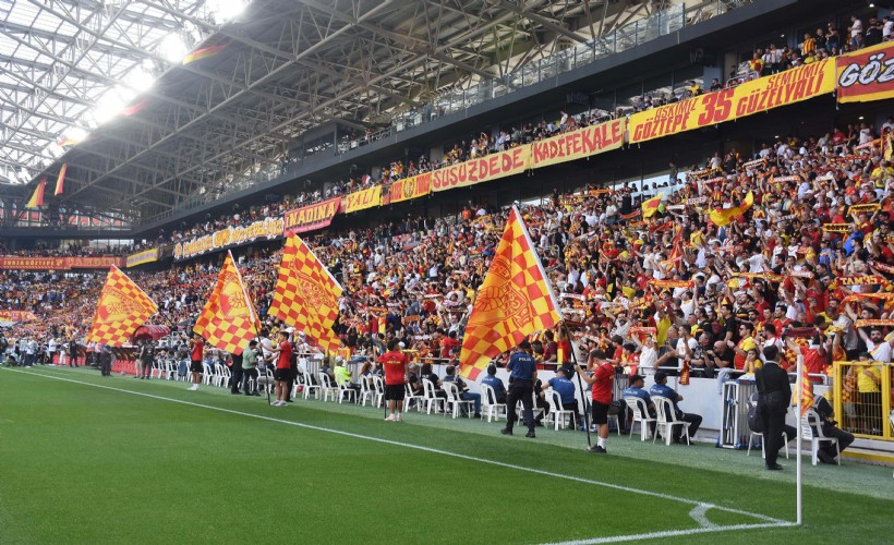 Göztepe Gürsel Aksel'de geçit vermiyor