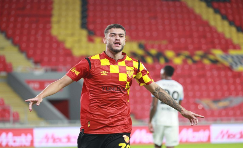 Göztepe'de goller Romulo ve defans oyuncularından geldi