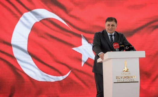 Tugay'dan İzmirlilere 9 Eylül çağrısı: 'Tarihi bir coşkuyla İzmir'e yakışan görkemle kutlayalım'