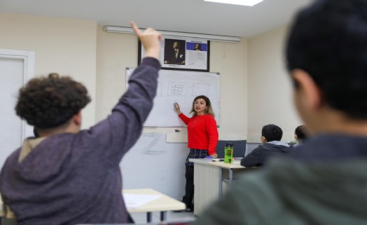 Aziz Nesin Eğitim Merkezi'ne veli ve kursiyerlerden tam not