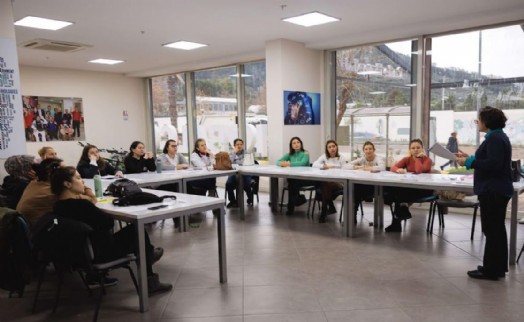 Balçova Belediyesi'nden annelere büyük destek