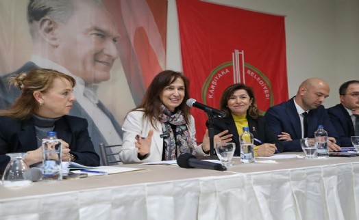 Başkan Ünsal, Karşıyaka'yı halkla birlikte yönetiyor