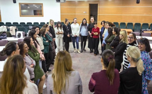 Bornova'da 'Eğitici Eğitim Programı' ile çocuklara daha iyi bir gelecek